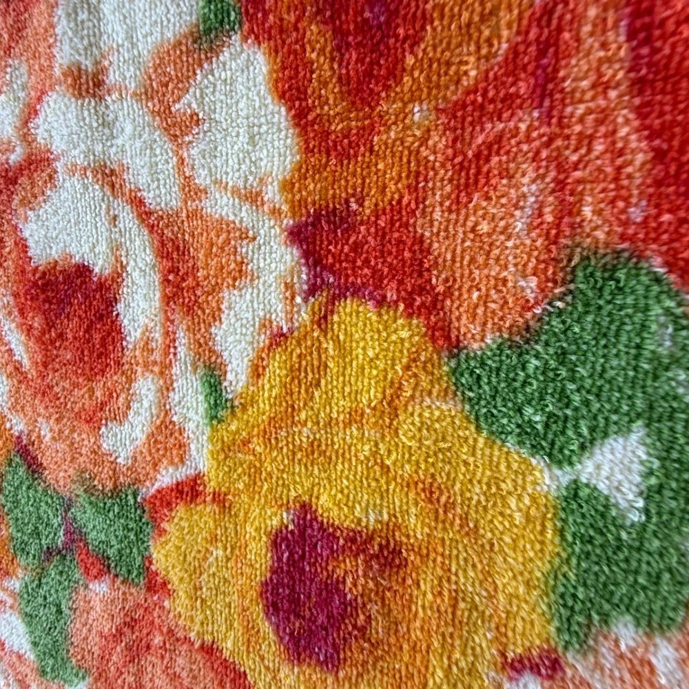 Vintage Cannon Floral Bath Towel Orange Yellow Green Flowers Fringed Cotton USA